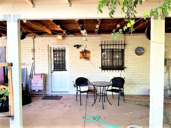 2018 N 38th Way, Phoenix, AZ 85008