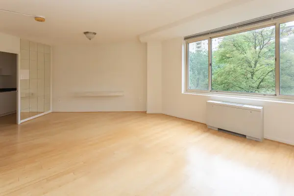 4000 Tunlaw Rd NW #829, Washington, DC 20007