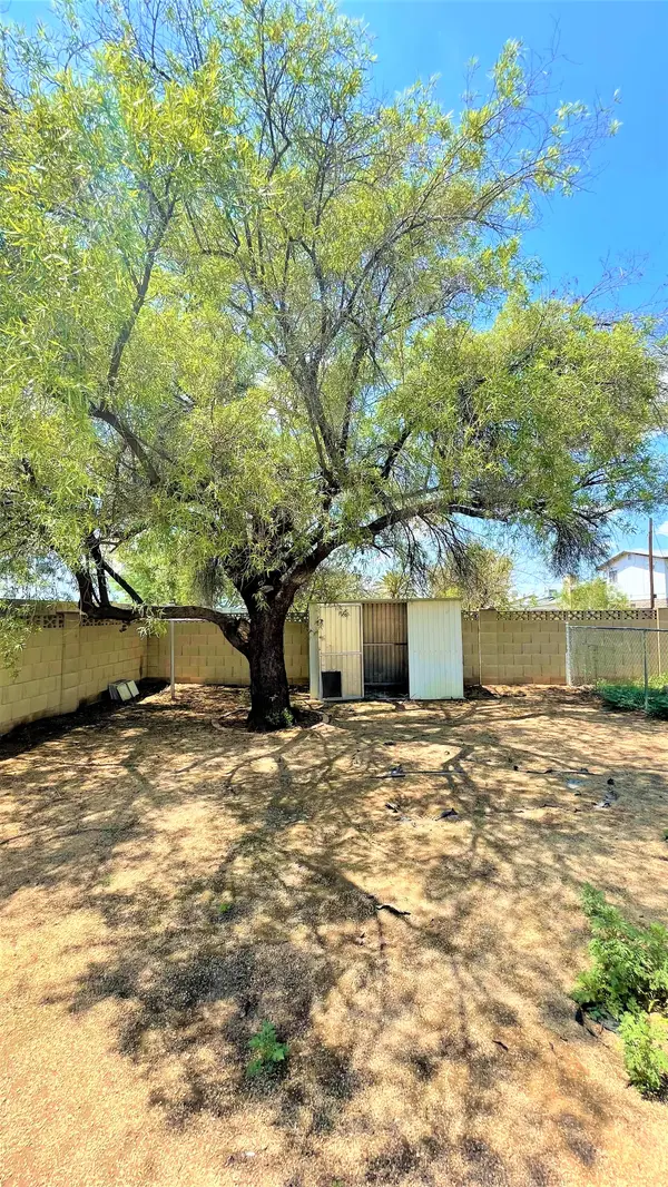 2536 N 28th St, Phoenix, AZ 85008