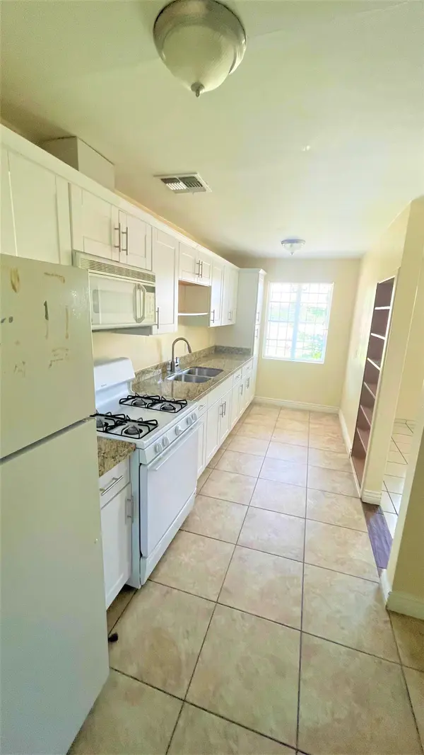 2536 N 28th St, Phoenix, AZ 85008