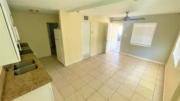 2536 N 28th St, Phoenix, AZ 85008