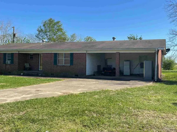 3581 W Highway 4, Century, FL 32535