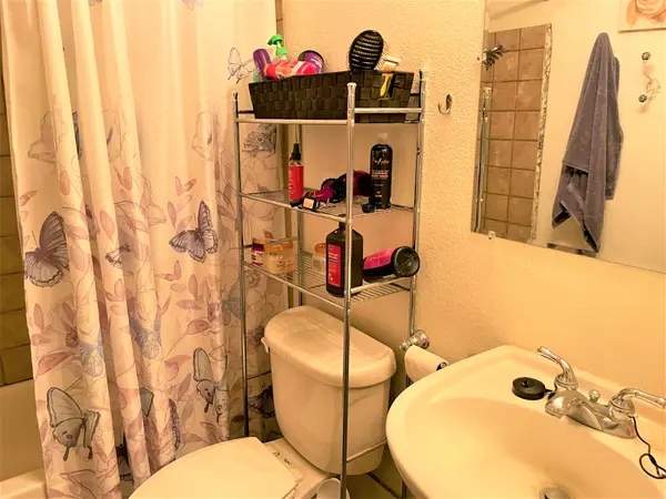 1044 W 22nd Ave, Apache Junction, AZ 85120