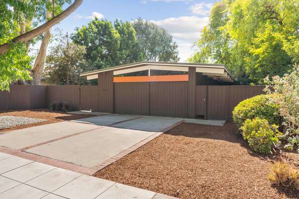 767 Montrose Ave, Palo Alto, CA 94303