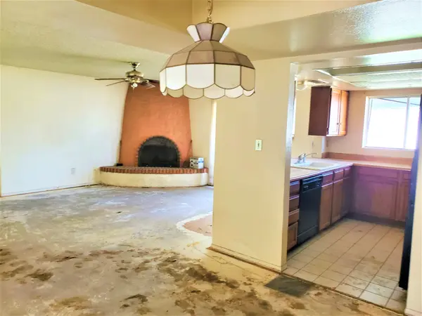 13824 N 52nd Ave, Glendale, AZ 85306