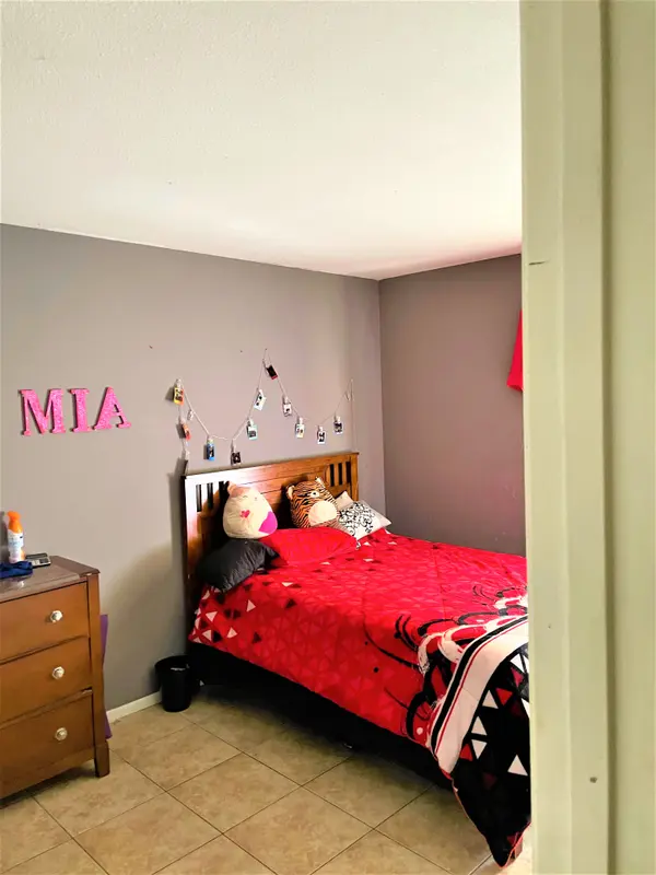 7032 W Orange Dr, Glendale, AZ 85303
