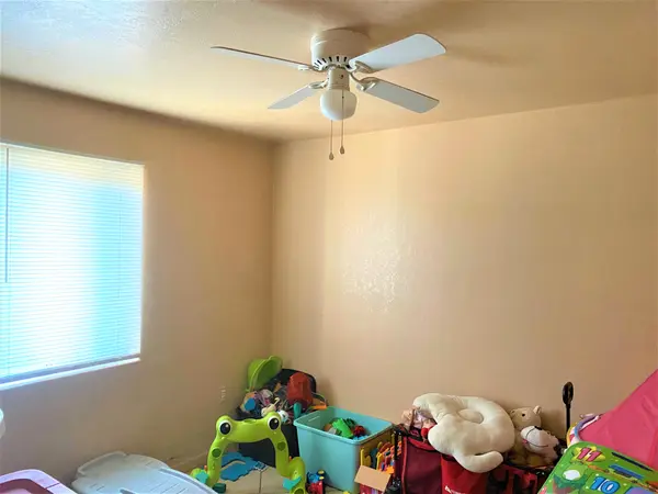 5337 W Northview Ave, Glendale, AZ 85301