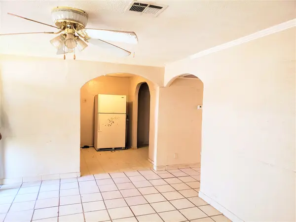 3305 W Monte Vista Rd, Phoenix, AZ 85009