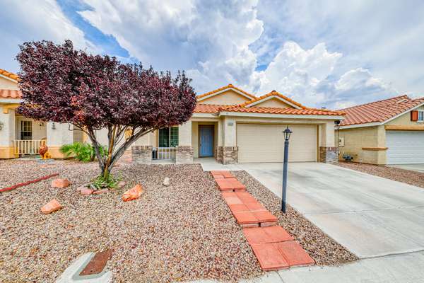 5528 Oakwood Ridge St, Las Vegas, NV 89130