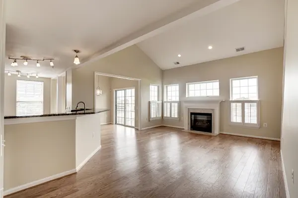 1405 Roundhouse Ln #501, Alexandria, VA 22314
