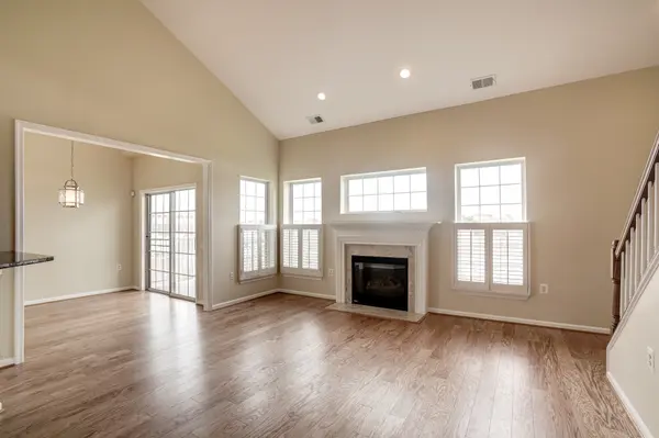 1405 Roundhouse Ln #501, Alexandria, VA 22314
