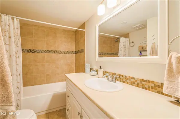 4384 N 36th St, Phoenix, AZ 85018