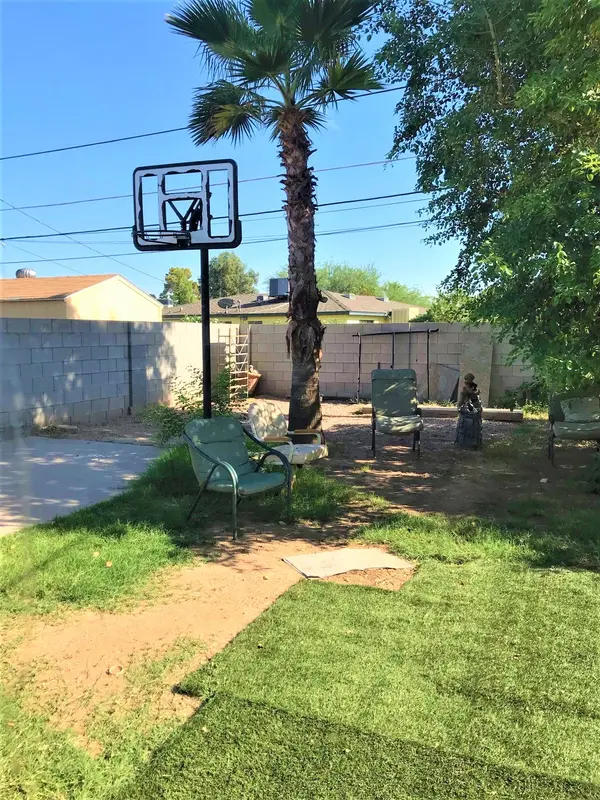 405 E Butler Dr, Phoenix, AZ 85020