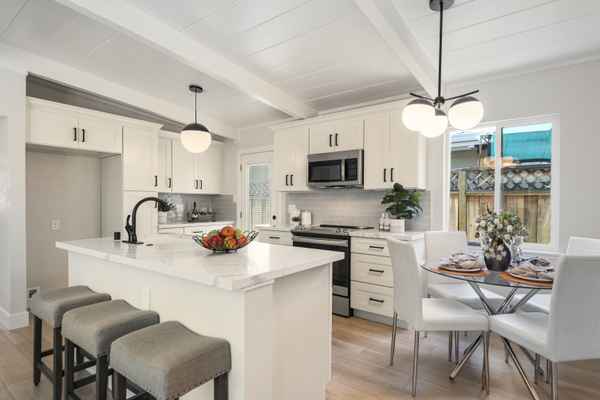 571 N Eden Ave, Sunnyvale, CA 94085