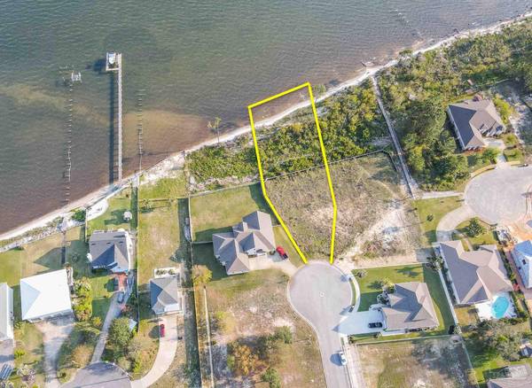 1724 Ravenna Dr, Navarre, FL 32566