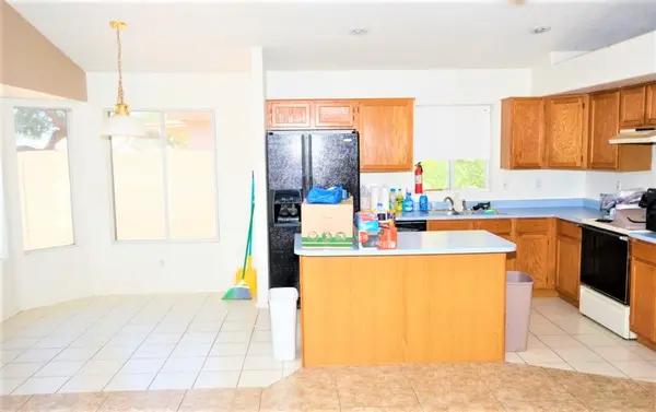 426 W Smoke Tree Rd, Gilbert, AZ 85233