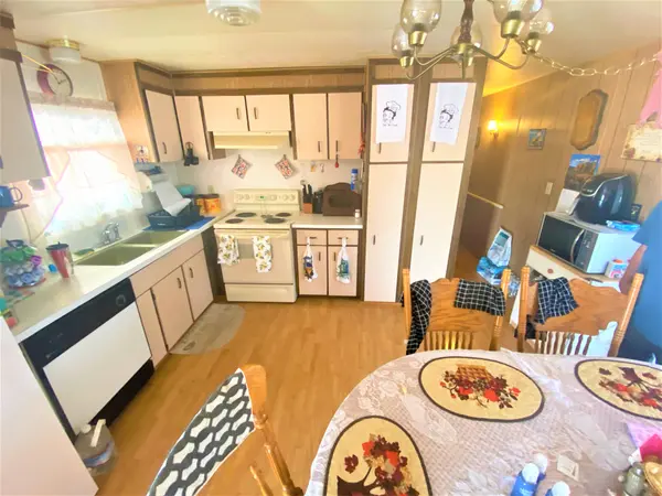 9047 E Ellasar Ave, Mesa, AZ 85208