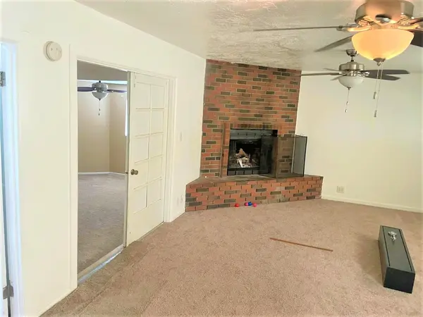 3114 W Charter Oak Rd, Phoenix, AZ 85029