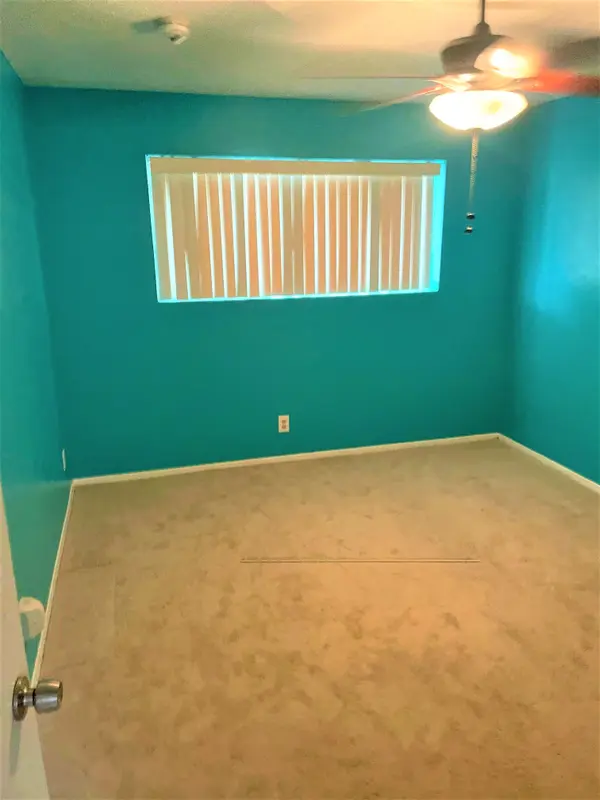 3114 W Charter Oak Rd, Phoenix, AZ 85029