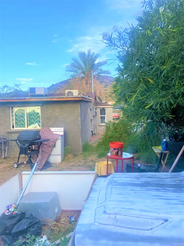10718 N 15th Ave, Phoenix, AZ 85029