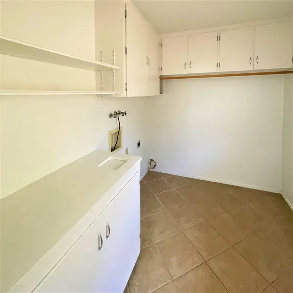 1049 S Roanoke, Mesa, AZ 85206