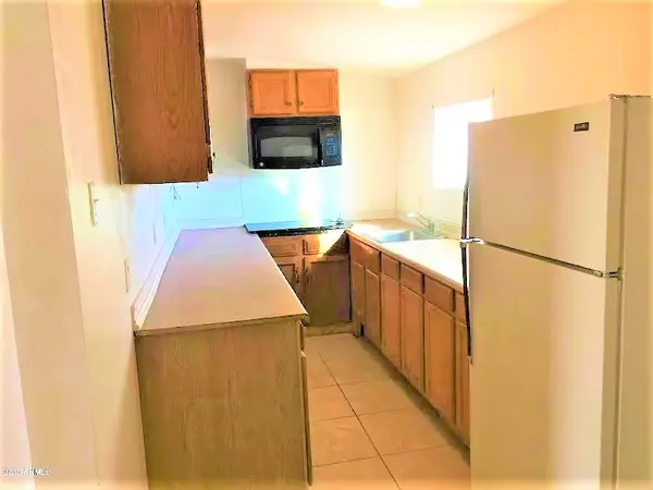 1711 S 28th Dr, Phoenix, AZ 85009