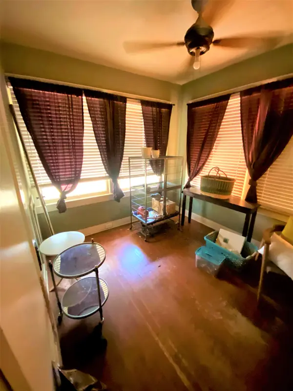2025 N Mitchell St, Phoenix, AZ 85006