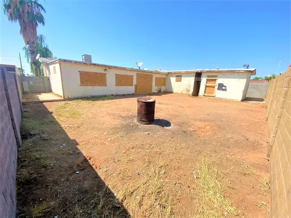 825 S Ellsworth Rd, Mesa, AZ 85208