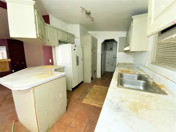 825 S Ellsworth Rd, Mesa, AZ 85208