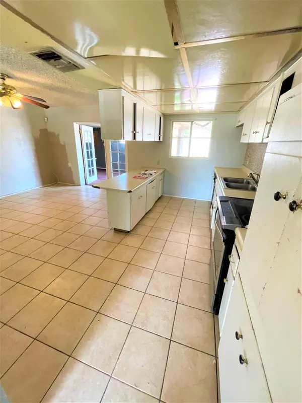 7946 W Cheery Lynn Rd, Phoenix, AZ 85033