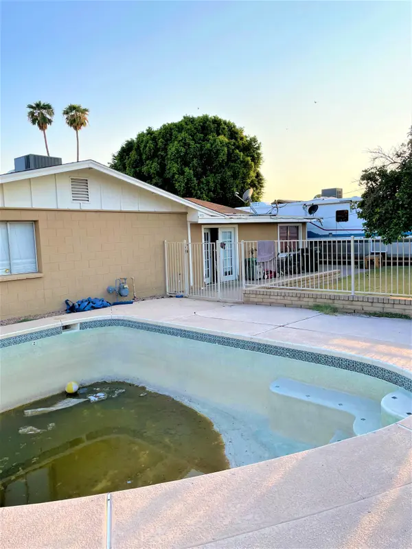 2118 W Wood Dr, Phoenix, AZ 85029