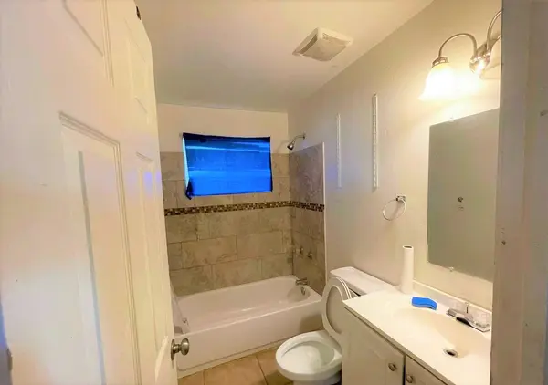 1901 E Encinas Ln, Phoenix, AZ 85040