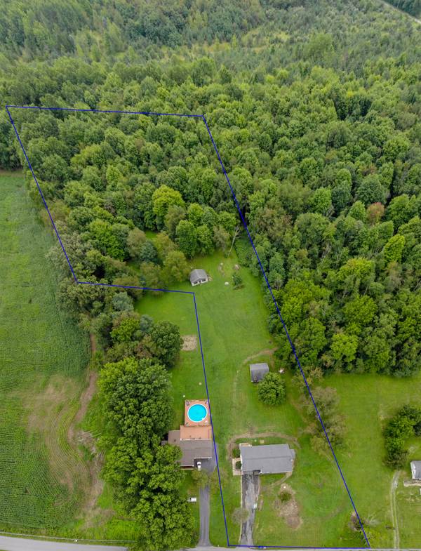 1872 Hillsville Rd, Edinburg, PA 16116