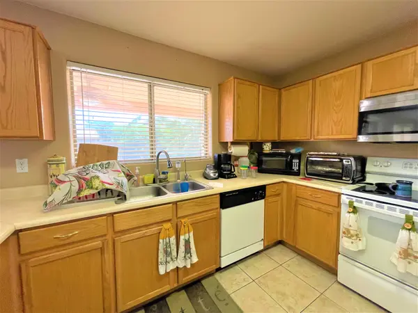 10307 E Capri Ave, Mesa, AZ 85208