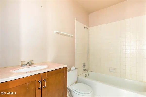 2109 W Rose Garden Ln, Phoenix, AZ 85027