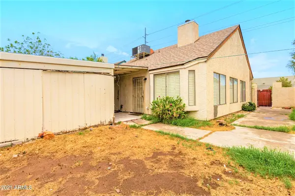 2109 W Rose Garden Ln, Phoenix, AZ 85027