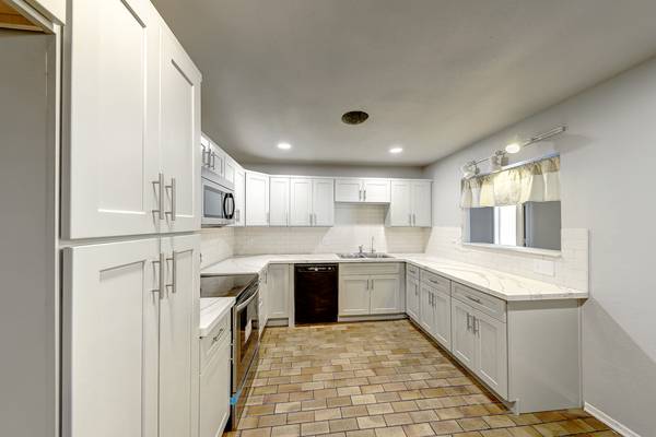 5291 Harrison Dr, Las Vegas, NV 89120