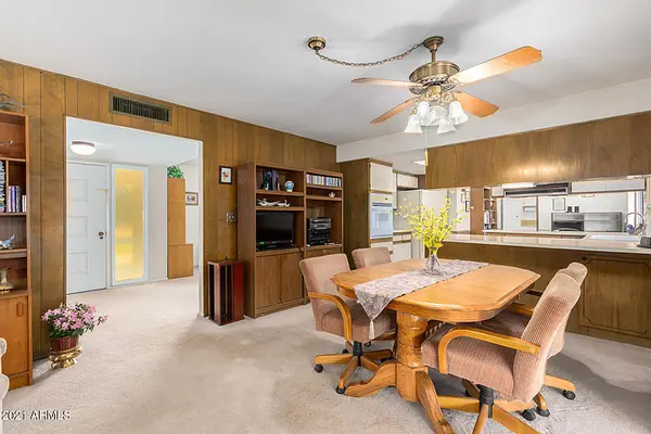 1660 E Greenway St, Mesa, AZ 85203