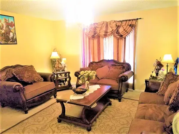 4532 W Bobbie Ter, Glendale, AZ 85306