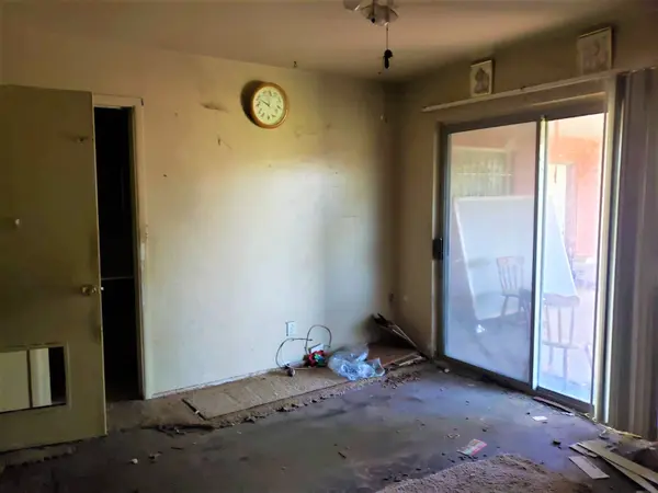 4753 W Crittenden Ln, Phoenix, AZ 85031