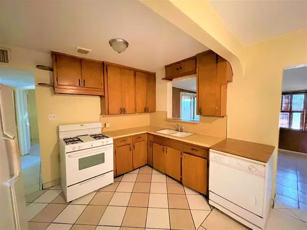 1716 N 32nd Pl, Phoenix, AZ 85008