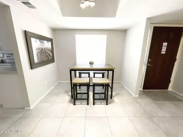 6115 E Augusta Cir, Mesa, AZ 85215