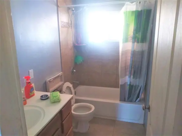 2401 W Citrus Way, Phoenix, AZ 85015