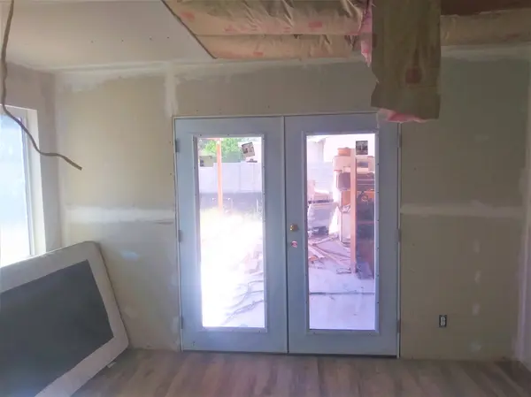 2401 W Citrus Way, Phoenix, AZ 85015