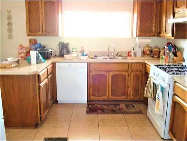 6713 W Wanda Lynn Ln, Peoria, AZ 85382