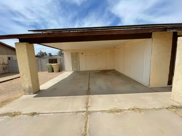 5614 W Michelle Dr, Glendale, AZ 85308