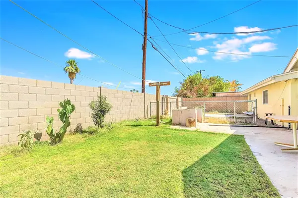 3038 W Flynn Ln, Phoenix, AZ 85017
