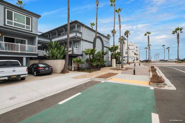 Imperial Beach, CA 91932,1111 Seacoast Dr #Unit 33