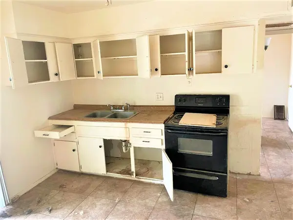7702 W Weldon Ave, Phoenix, AZ 85033