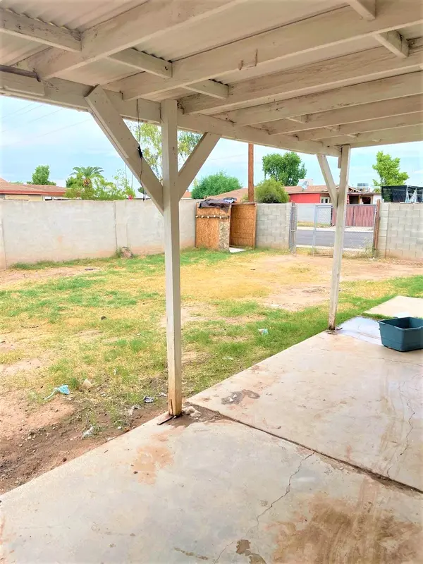 7702 W Weldon Ave, Phoenix, AZ 85033